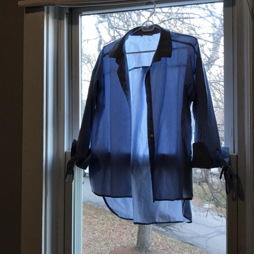 Women’s Button up